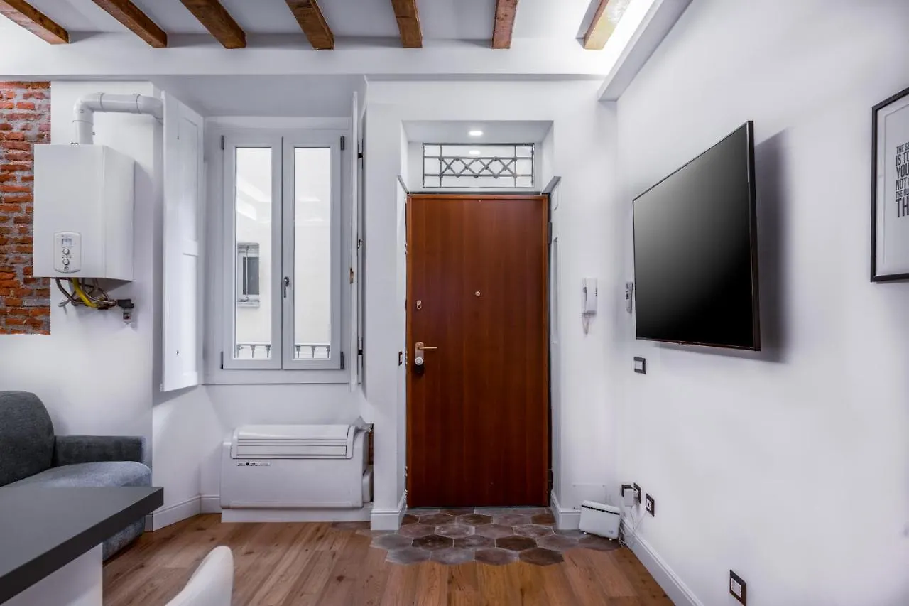 Apartment Unique Suite In Milan Center